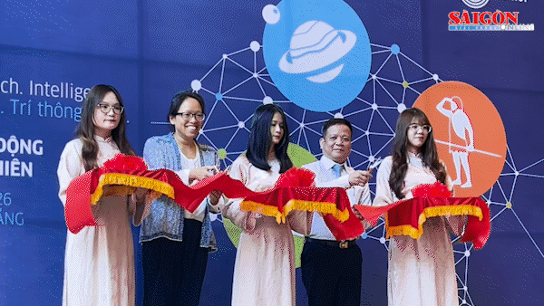 Trải nghiệm hành trình khám phá tương lai công nghệ