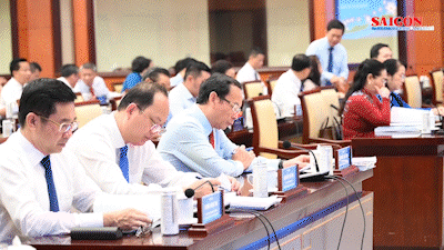 Chủ tịch UBND TPHCM Phan Văn Mãi: Cần giải pháp cụ thể thực hiện mục tiêu tăng trưởng 7,5-8% năm 2024