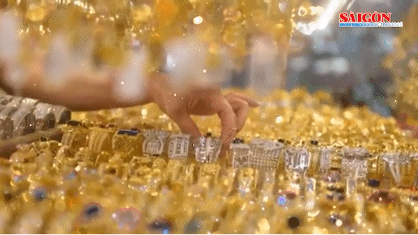 Podcast bản tin trưa 8-10: Hà Nội ô nhiễm không khí ở mức có hại cho sức khỏe; Vàng SJC tăng 1 triệu đồng một lượng