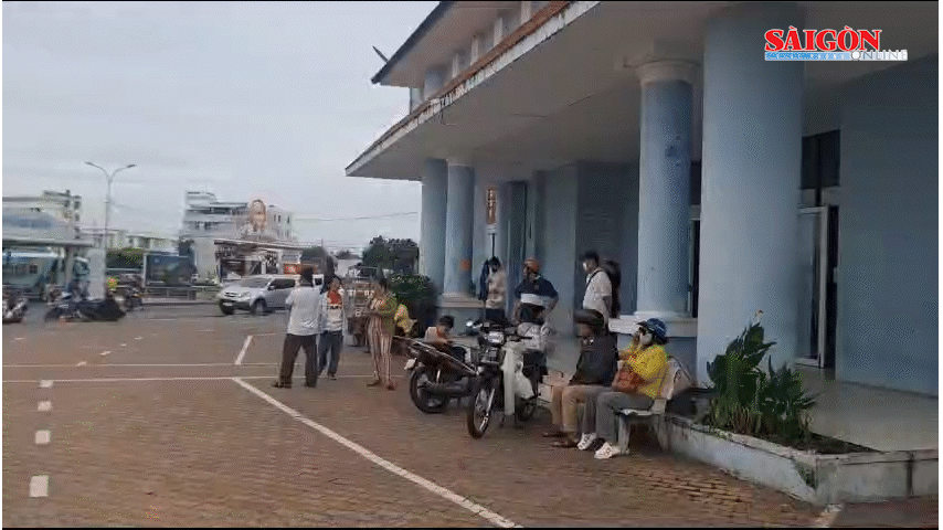 An Giang: Tàu phà đi các đảo tạm dừng hoạt động do thời tiết xấu