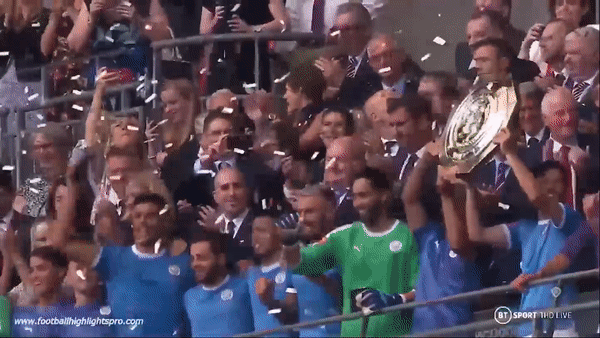 Liverpool - Man City 1-1 (pen 4-5): Sterling khai màn, Bravo xuất thần, Pep Guardiola hạ Jurgen Klop