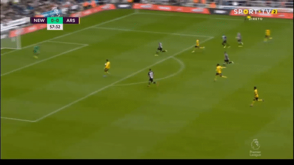 Newcastle - Arsenal 0-1: Maitland-Niles kiến tạo, Aubameyang hạ thủ thành Dubravka