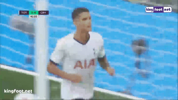 Tottenham - Crystal Palace 4-0: Van Aaholt phản lưới, Son Heung-Min, Lamela lập công