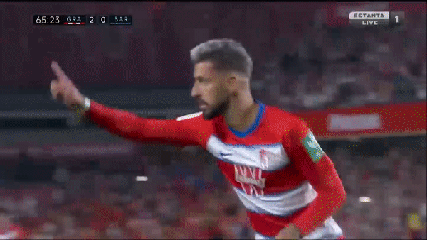 Granada - Barcelona 2-0: Messi, Suarez, Griezmann mờ nhạt, Azeez, Vadillo xuất thần dẫn đầu BXH