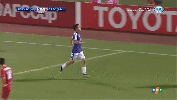 CK lượt đi, Hà Nội - CLB 25/4 2-2: Văn Quyết, Kebe lập công, Rim Chol-min, Kim Yu-Song chia điểm