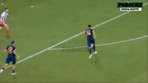 Olympiacos - Bayern Munich 2-3: Lewandowski lập cú đúp, Tolisso bùng nổ giành 3 trận thắng