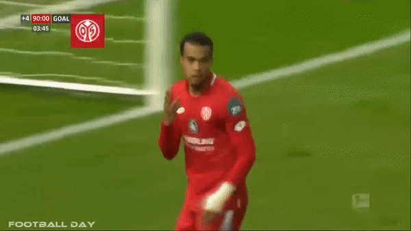 Hertha Berlin - Mainz 1-3: Marius Wolf thẻ đỏ, Robin Quaison vận son lập hat-trick