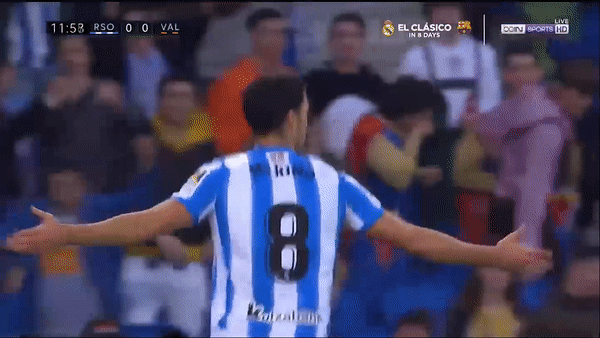Real Sociedad - Valencia 3-0: Mikel Merino, Nacho Monreal, Adnan Januzaj lần lượt lập công