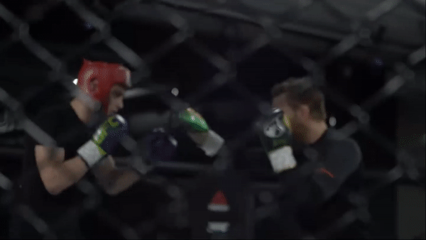 Clip “độc” McGregor đấu tập trước trận knockout Cao bồi Donald Cerrone