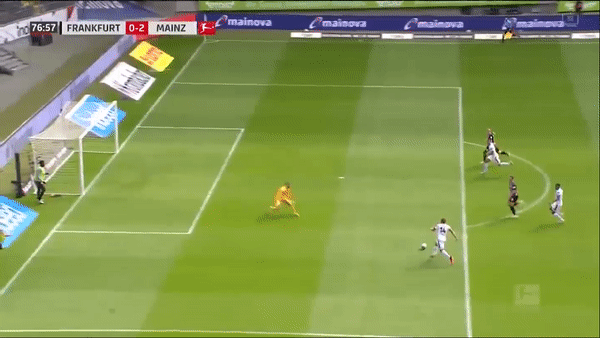 E.Frankfurt - Mainz 0-2: Niakhate, Pierre Kunde tỏa sáng giành 3 điểm quý giá