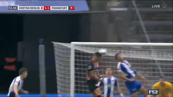 Hertha Berlin - E.Frankfurt 1-4: Boyata thẻ đỏ oan nghiệt, Bas Dost, Andre Silva, N'Dicka ngược dòng ngoạn mục