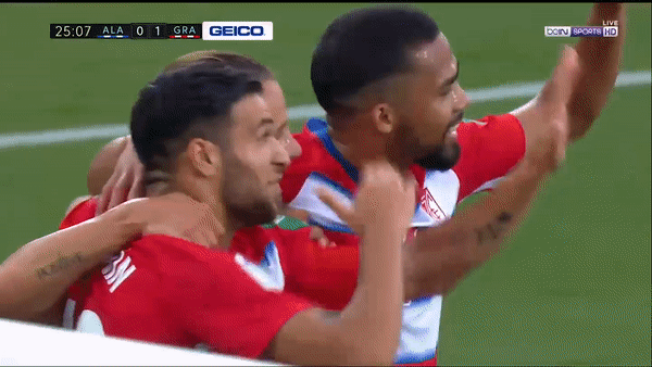 Alaves - Granada 0-2: Cortes mở bàn, Soldado ấn định chiến thắng