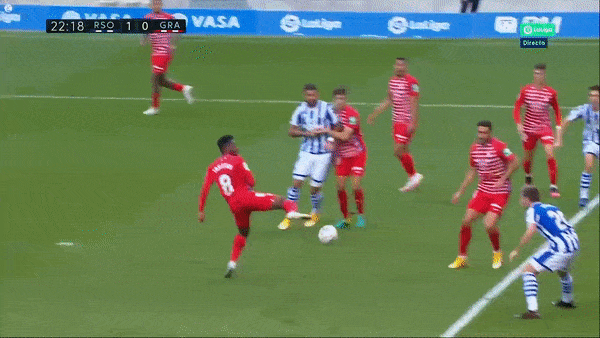 Sociedad - Granada 2-0: Nacho Monreal, Mikel Oyarzabal vụt sáng, 2 bàn chớp nhoáng trong 5 phút