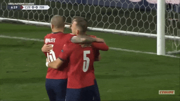 CH Séc - Israel 1-0: Vladimir Darida sớm ghi bàn quyết định ở phút thứ 7 trận đấu, Abd Elhamed nhận thẻ đỏ