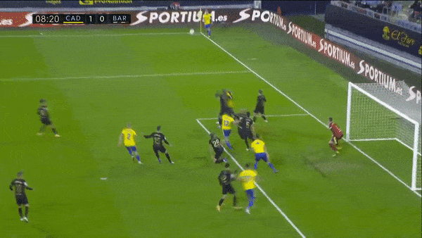 Cadiz - Barcelona 2-1: Bộ 3 Messi, Coutinho, Griezmann tịt ngòi, Gimenez, Negredo tỏa sáng hạ Barca