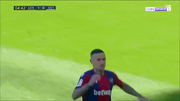 Levante - Getafe 3-0: Roger sớm lập công, Gomez Alcon, De Frutos tỏa sáng, Chema, Dakonam nhận thẻ đỏ