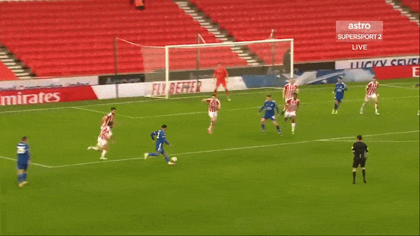 Stoke City - Leicester 0-4: Justin, Albrighton, Perez, Barnes lần lượt tỏa sáng hạ đối thủ