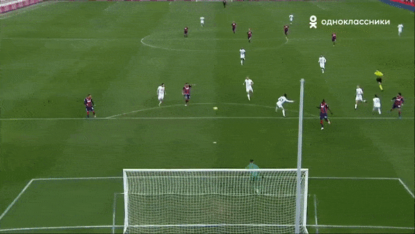 Crotone - Benevento 4-1: Kamil Glik sớm phản lưới nhà, Simeon Nwankwo, Milos Vulic tỏa sáng, Marco Sau phải nhận thẻ đỏ