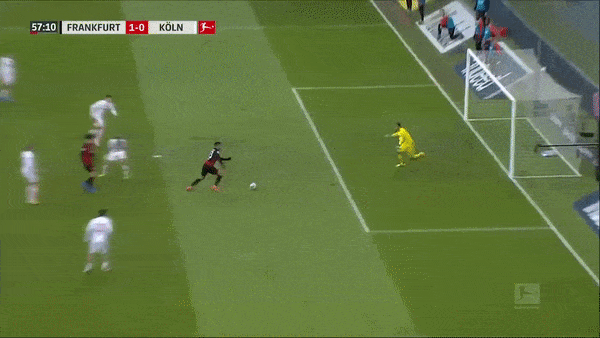 E.Frankfurt vs Koln 2-0: Tâm điểm hiệp 2, Andre Silva chớp thời cơ khai bàn, Evan N'Dicka ấn định tỷ số