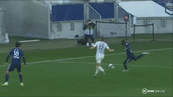 Bordeaux - Metz 1-2: Samuel Kalu mở bàn nhưng Thomas Delaine, Vagner Goncalves kịp giành chiến thắng