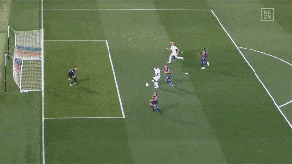 Bologna - Inter Milan 0-1: Lukaku đánh đầu cận thành ghi bàn duy nhất, HLV Conte xây chắc ngôi đầu Serie A