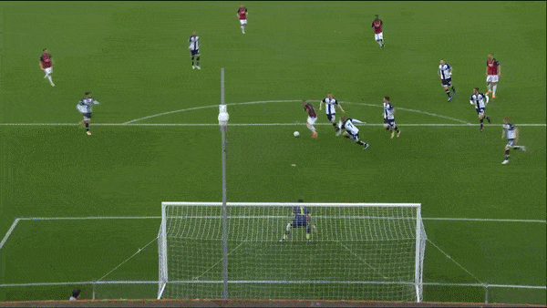 Parma - AC Milan 1-3: Rebic, Kessie, Leao áp đảo đối thủ, Ibrahimovic bất ngờ nhận thẻ đỏ, AC Milan vẫn bám đuổi ngôi đầu Inter 