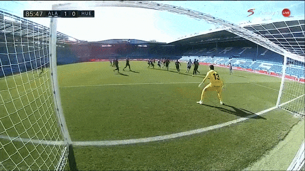 Alaves - Huesca 1-0: Rodrigo Battaglia sút căn như trái phá, chủ nhà giành 3 điểm quý giá 