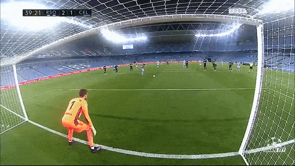 Sociedad - Celta Vigo 2-1: Hugo Mallo mở bàn nhưng Portu gỡ hòa, Adnan Januzaj ấn định chiến thắng từ chấm penalty