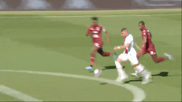 Metz - PSG 1-3: Neymar tịt ngòi, Mbappe lập cú đúp, Icardi tỏa sáng, HLV Pochettino soán ngôi đầu Ligue 1 của Lille