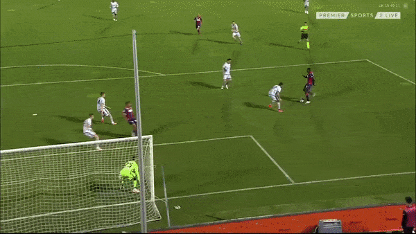 Crotone - Hellas Verona 2-1: Simy kiến tạo, Adam Ounas sớm mở bàn thắng, Junior Messias nhân đôi tỷ số, Salvatore Molina phản lưới nhà