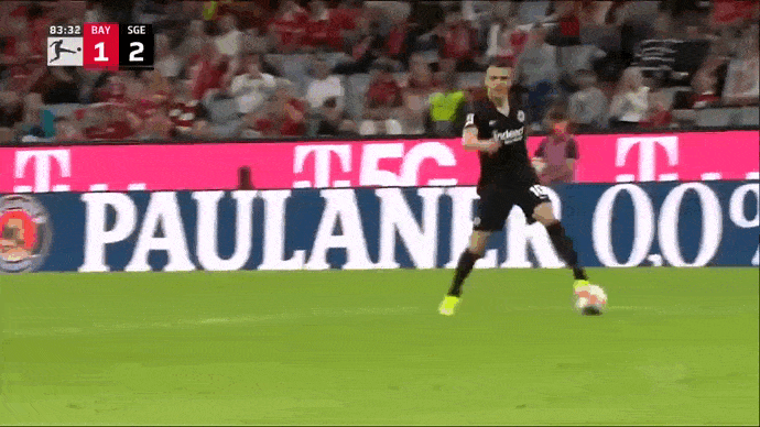 Bayern Munich vs Frankfurt 1-2: Lewandowski kiến tạo, Goretzka mở tỷ số, Hinteregger, Kostic bất ngờ ngược dòng, Bayern thua vẫn xếp đầu Bundesliga