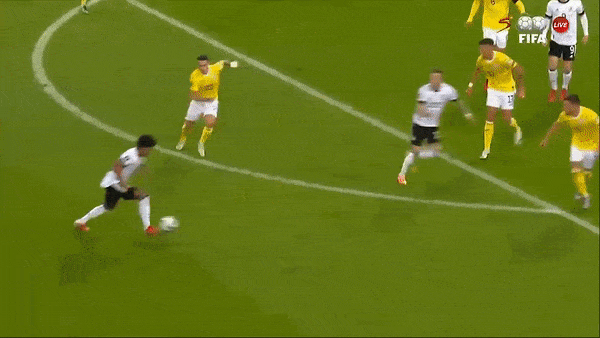 Đức vs Romania 2-1: Hagi sớm mở bàn nhưng Serge Gnabry, Thomas Mueller ngược dòng tỏa sáng, HLV Hansi Flick kéo dài chuỗi chiến thắng