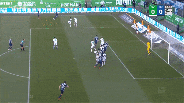 Greuther Furth vs Bochum 0-1: Eduard Lowen đá phạt, Anthony Losilla đánh đầu ghi bàn duy nhất, giành gọn 3 điểm