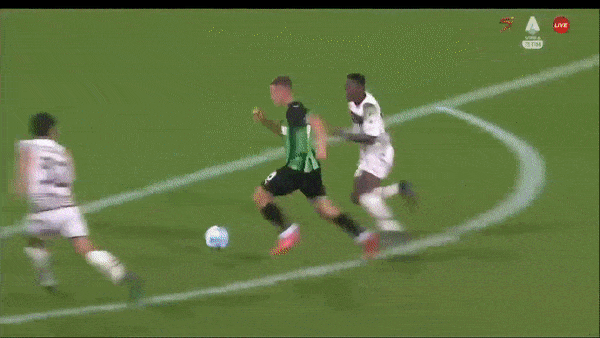 Sassuolo vs Venezia 3-1: Okereke mở tỷ số, Berardi gỡ hòa, Henry phản lưới nhà, Frattesi chốt hạ chiến thắng