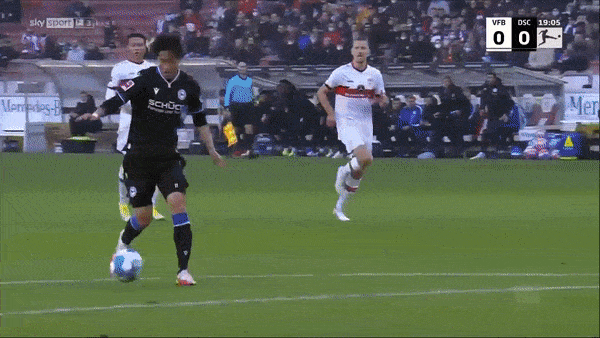 Stuttgart vs Bielefeld 0-1: Patrick Wimmer tỉa bóng, Okugawa Masaya đột phá ghi bàn duy nhất giành 3 điểm quý giá