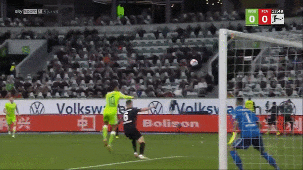 Wolfsburg vs Augsburg 1-0: Paulo Silva tạt cánh, Lukas Nmecha đánh đầu ghi bàn duy nhất đưa Wolfsburg vào tốp 4 Bundesliga