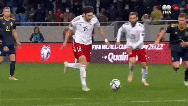 Georgia vs Thụy Điển 2-0: Ibrahimovic bất lực, Khvicha Kvaratskhelia sắm vai người hùng lập cú đúp, giành 3 điểm quý giá