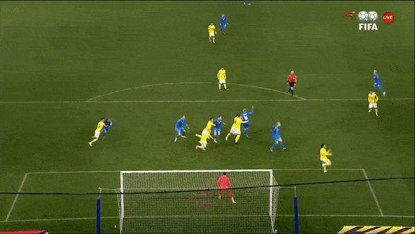 Romania vs Iceland 0-0: Birkir Bjarnason, Gudjohnsen, Borsteinsson tiếc nuối, Florin Tanase, Alibec, Ianis Hagi ngậm ngùi chia điểm, Romania tạm xếp thứ 3 BXH