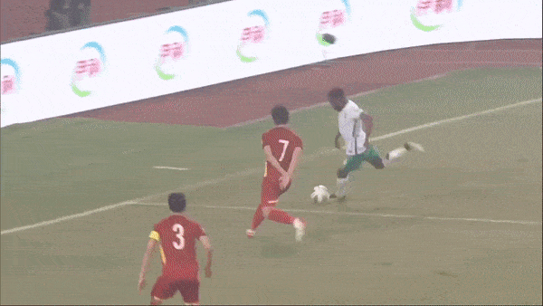Việt Nam vs Saudi Arabia 0-1: Al-Shehri ghi bàn may mắn, Tấn Trường cứu thua bất thành, Văn Toàn, Tuấn Anh, Công Phượng, Quang Hải, Tiến Linh bế tắc, HLV Park Hang Seo vẫn chưa có điểm