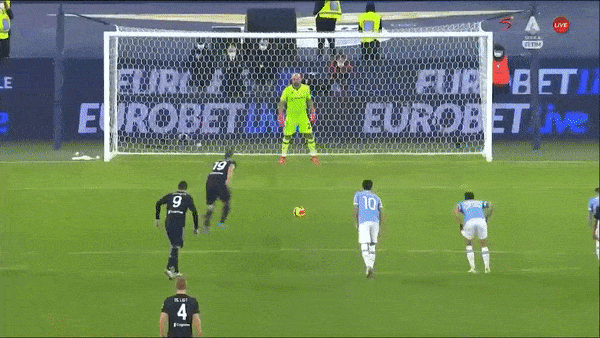 Lazio vs Juventus 0-2: Tâm điểm cú đúp Bonucci từ chấm penalty, Juve giành gọn 3 điểm, HLV Allegri hạ HLV Maurizio Sarri