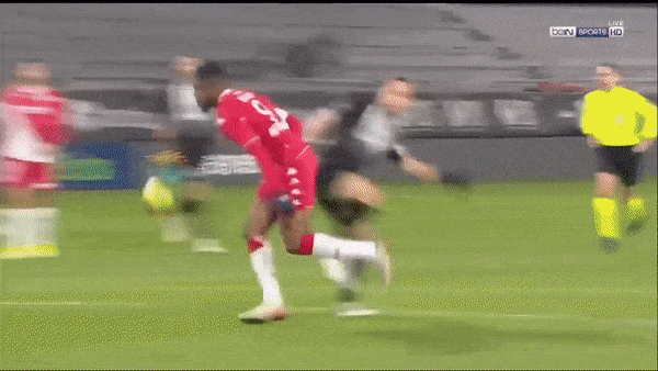 Angers SCO vs Monaco 1-3: Myron Boadu mở bàn, Sofiane Diop nhân đôi tỷ số, Alexander Nubel phản lưới nhà, Axel Disasi chốt hạ chiến thắng tưng bừng