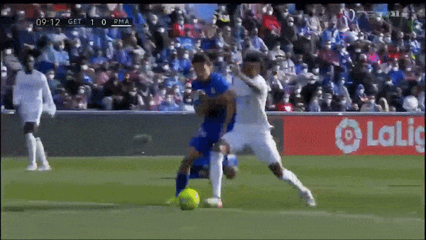Getafe vs Real Madrid 1-0: Militao mất bóng, Unal chớp thời cơ hạ gục thủ thành Courtois, Real vẫn dẫn đầu La Liga