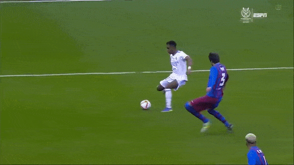 Barcelona vs Real Madrid 2-2: Siêu kinh điển siêu kịch tính, Vinicius khai bàn, Luuk de Jong gỡ hòa, Benzema lập công, Fati gỡ hòa, Valverde chốt hạ vé chung kết Super Cup 