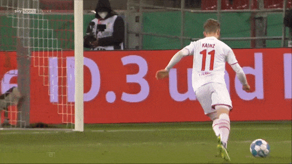 Cologne vs Hamburger 1-1 (pen 3-4): Robert Glatzel mở bàn phút 92, Anthony Modeste gỡ hòa trên chấm penalty, Hamburger giành vé đi tiếp sau loạt luân lưu