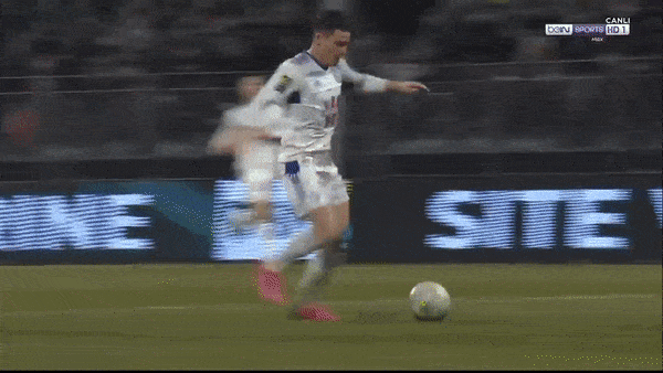 Clermont vs Strasbourg 0-2: Kevin Gameiro khai bàn, Cedric Hountondji bất ngờ phản lưới nhà, Strasbourg vào tốp 4 Ligue 1