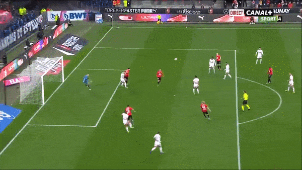 Rennes vs Brest 2-0: Gaetan Laborde đánh đầu cận thành mở tỷ số, Martin Terrier tỏa sáng ấn định 3 điểm gọn gàng