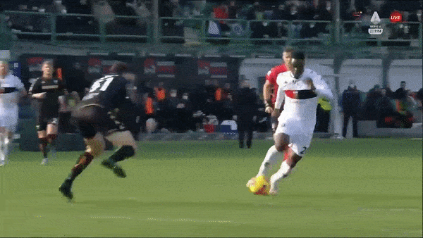 Venezia vs Genoa 1-1: Pietro Ceccaroni kiến tạo, Thomas Henry mở bàn, Mattia Destro kiến tạo, Caleb Ekuban gỡ hòa chớp nhoáng