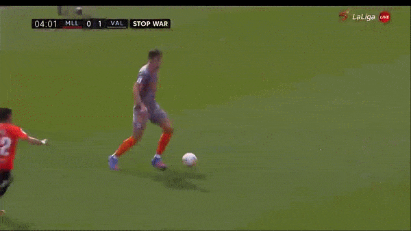 Mallorca vs Valencia 0-1: Gabriel Paulista lập siêu phẩm sút xa, ghi bàn duy nhất, Ilaix Moriba phải nhận thẻ đỏ cuối trận