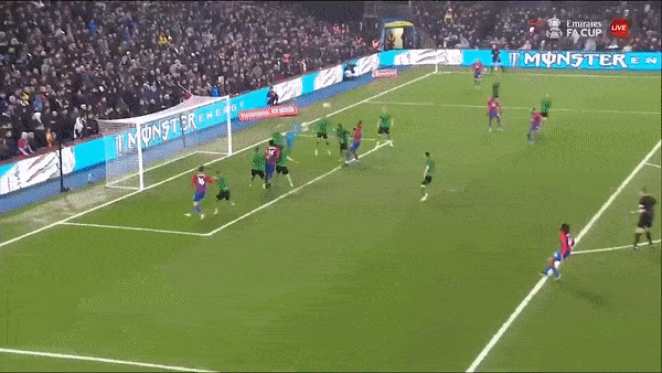 Crystal Palace vs Stoke City 2-1: Cheikhou Kouyate mở tỷ số, Josh Tymon gỡ hòa, Jairo Riedewald kịp tỏa sáng, chốt hạ vé tứ kết FA Cup