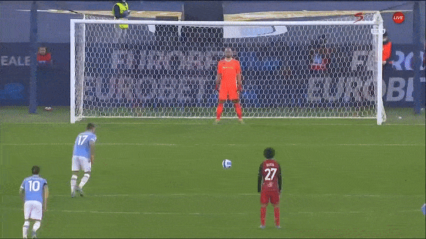 Lazio vs Venezia 1-0: Domen Crnigoj phạm lỗi vòng cấm, Ciro Immobile ghi bàn duy nhất trên chấm penalty bỏ túi 3 điểm 